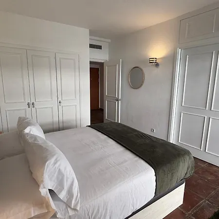 Bliss Apartment, Terrace, Pool & Apartman Marbella