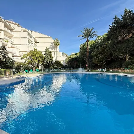 Bliss Apartment, Terrace, Pool & Marbella