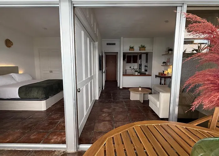 Bliss Apartment, Terrace, Pool & Apartmán