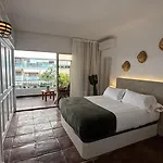 Bliss Apartment, Terrace, Pool & Διαμέρισμα *