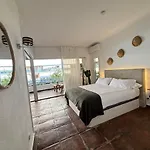 Bliss Apartment, Terrace, Pool & Marbella