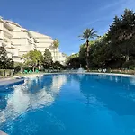 Bliss Apartment, Terrace, Pool & Marbella