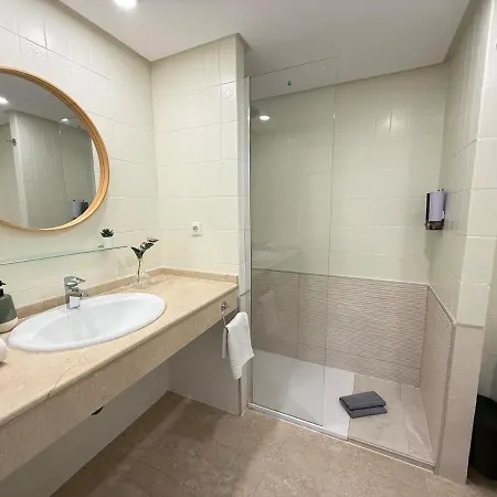Bliss Apartment, Terrace, Pool & Marbella