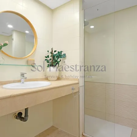 Bliss Apartment, Terrace, Pool & Marbella