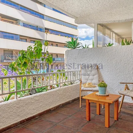 Bliss Apartment, Terrace, Pool & Lejlighed