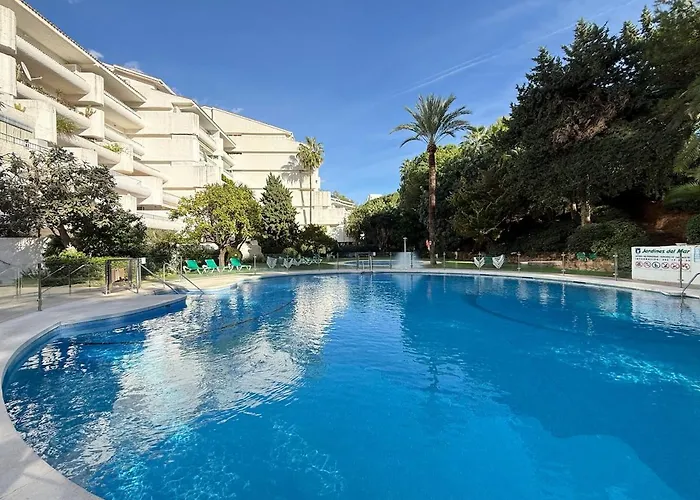 Bliss Apartment, Terrace, Pool & Marbella