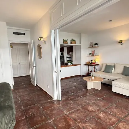 Bliss Apartment, Terrace, Pool &