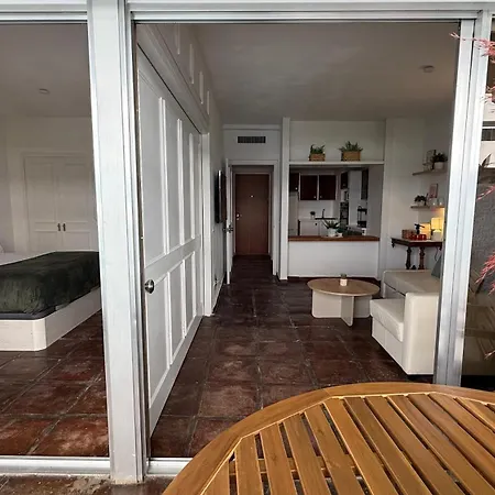 Bliss Apartment, Terrace, Pool & Lejlighed