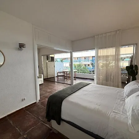 Bliss Apartment, Terrace, Pool & דירה