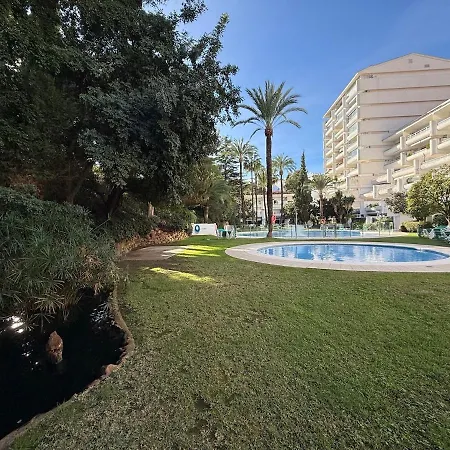 Lejlighed Bliss Apartment, Terrace, Pool & Marbella
