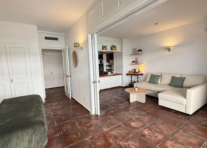 Bliss Apartment, Terrace, Pool &